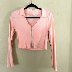 Light pink long-sleeve crop top